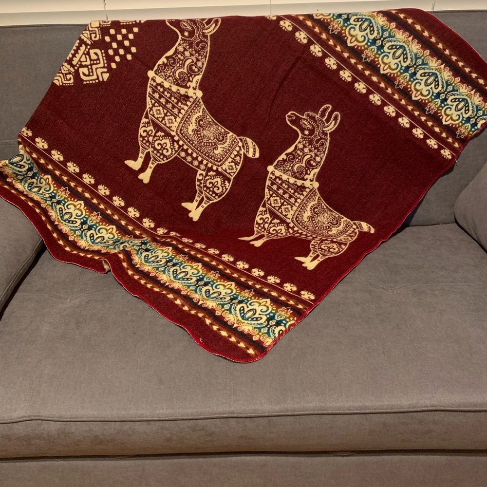 Alpaca wool blended blanket from Ecuador